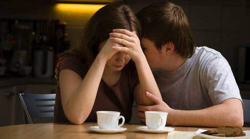 Handle the emotional trauma of miscarriages