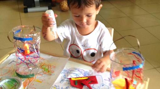MUM SAYS Kid’s crafts = Messy but fun