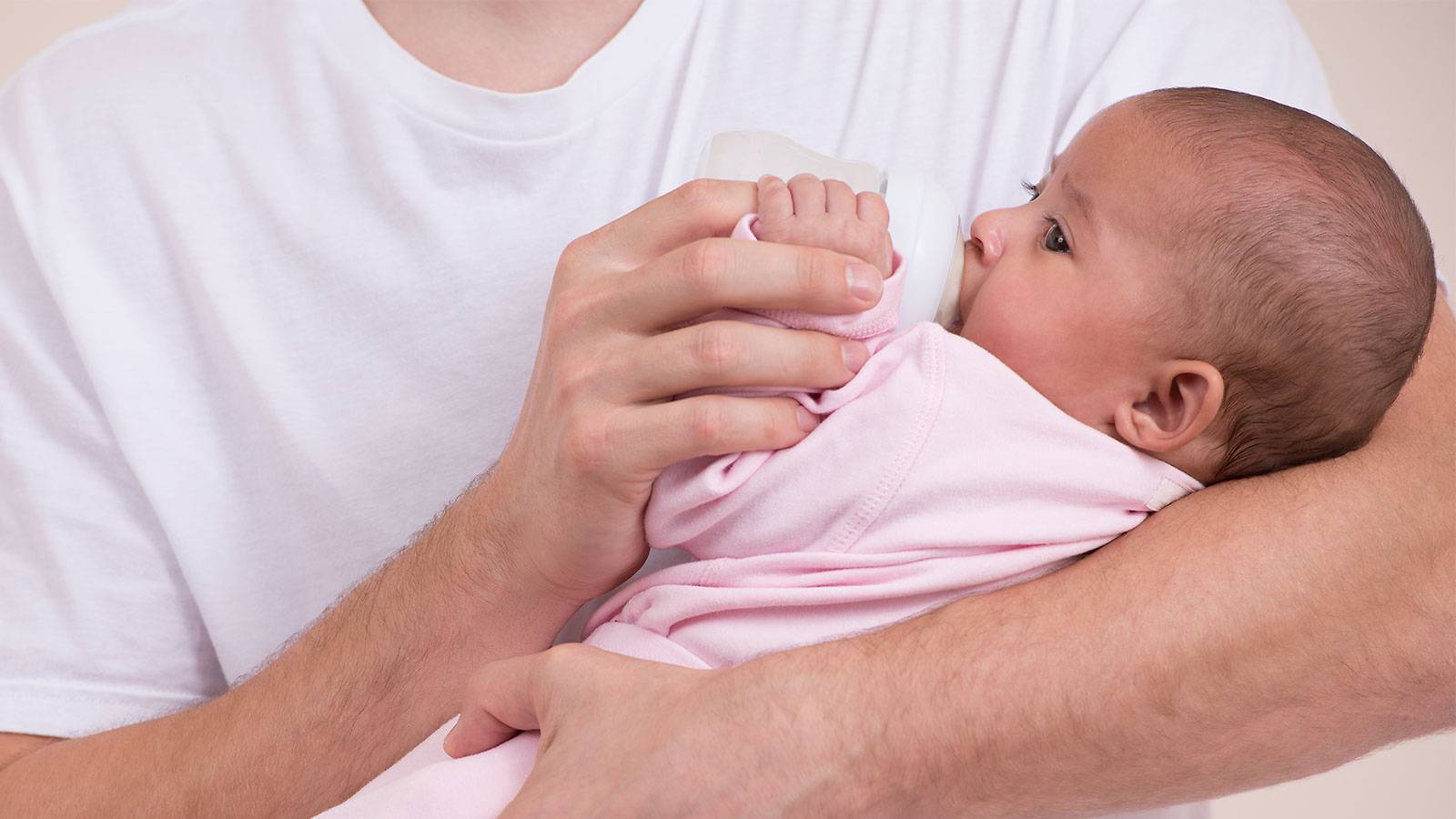 Babies-My-baby-hates-the-bottle...-Why-2