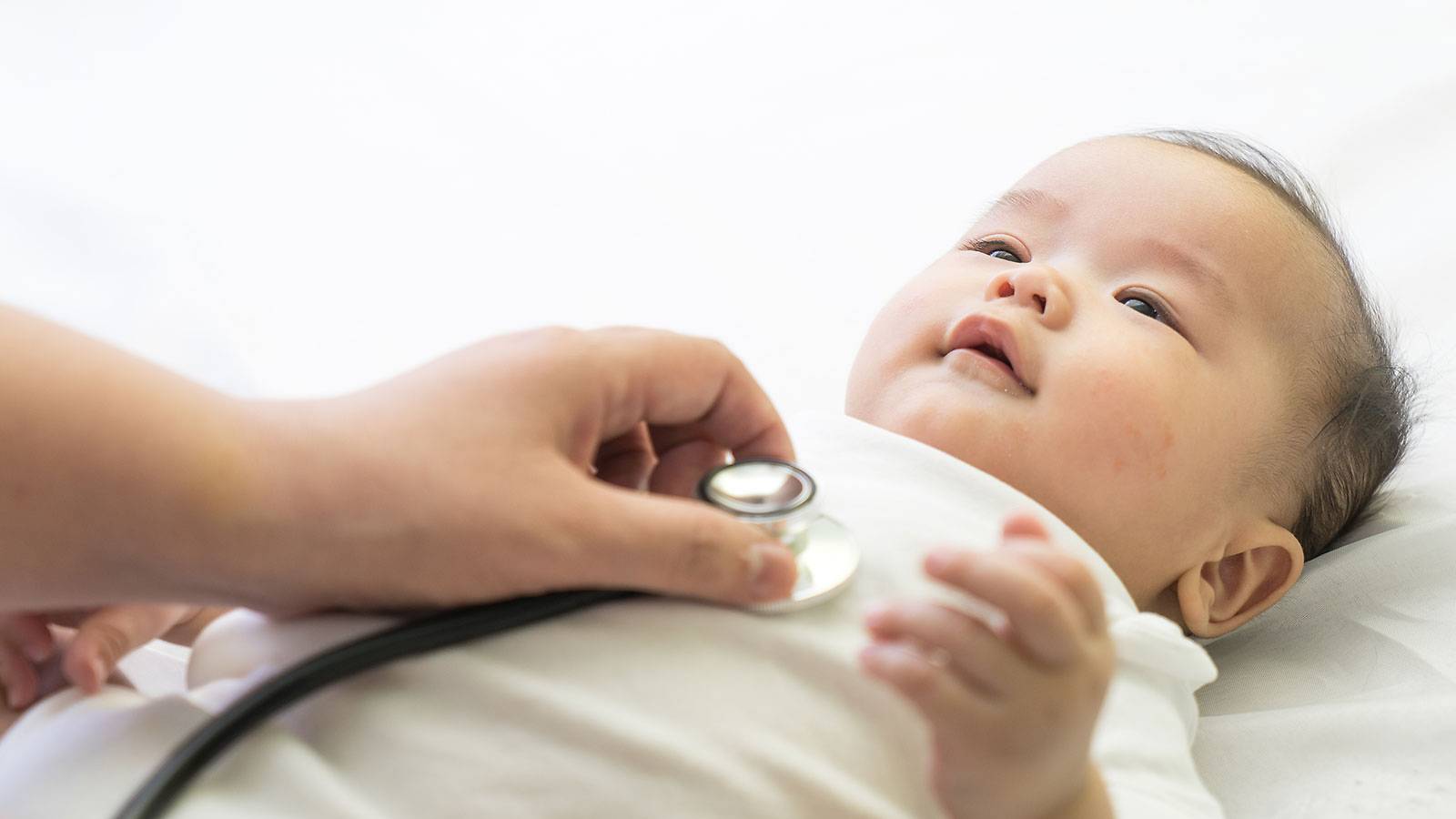 Babies-My-baby-isn't-meeting-his-milestones-What-should-I-do-2