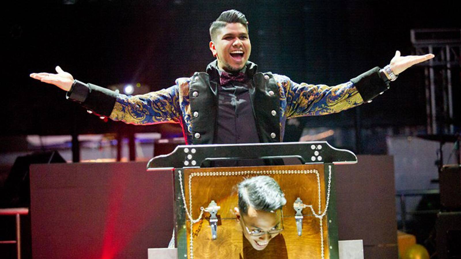 Parents-10-fun-Deepavali-activities-you'll-enjoy-KYLE-RAVIN