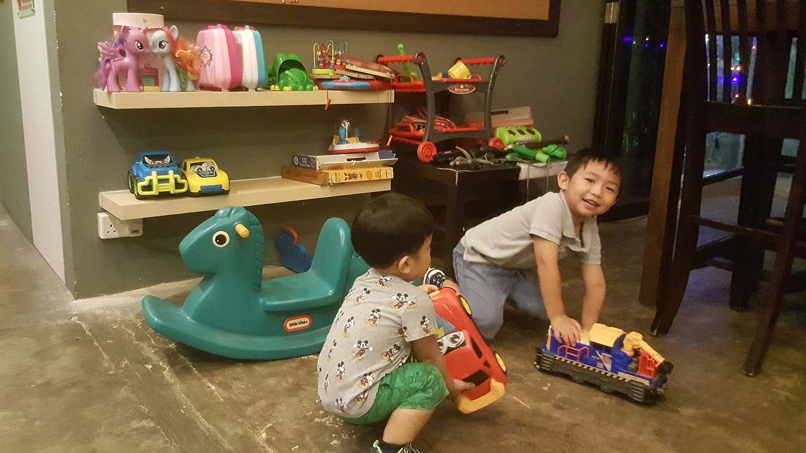 Parents-Restaurant-review-Tree-Lizard-tl12