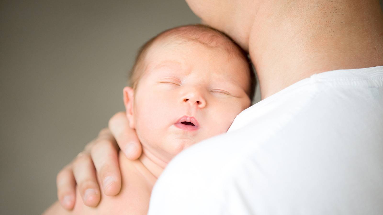 Babies- Kangaroo care Why skin-to-skin contact with baby is vital-2