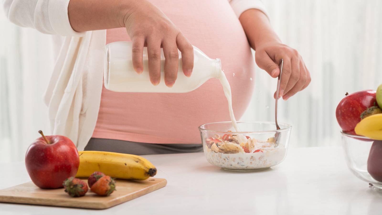 Pregnancy-(MJ-advertorial)-Pregnancy-diet-advice-What-to-eat-and-avoid-[Infographic]-1