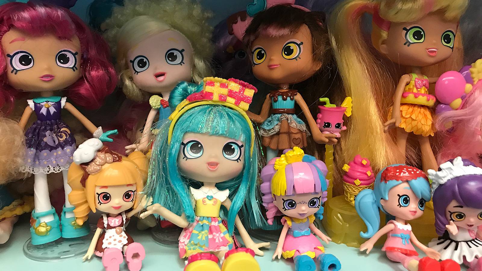 Tots-MUM-SAYS-I-let-my-son-play-with-dolls-4