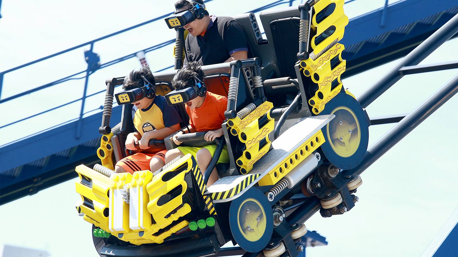 LEGOLAND-VR-Coaster-Launch-1600x900-6