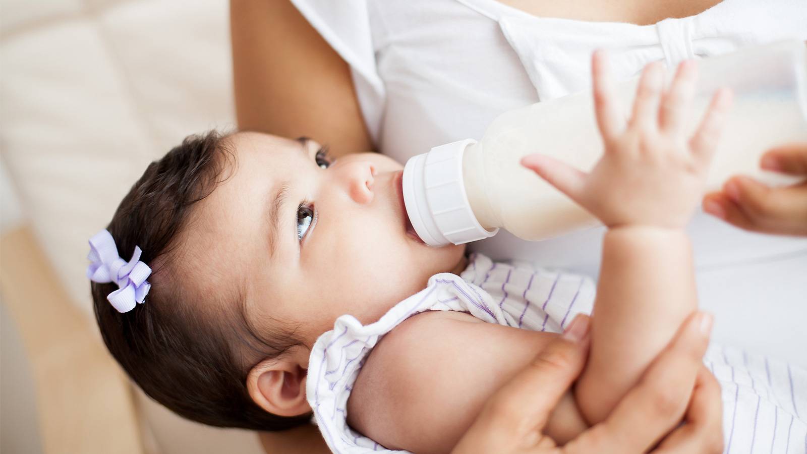 Babies-Do's-and-dont's-of-bottlefeeding-your-baby-safely-[Infographic]-MAIN
