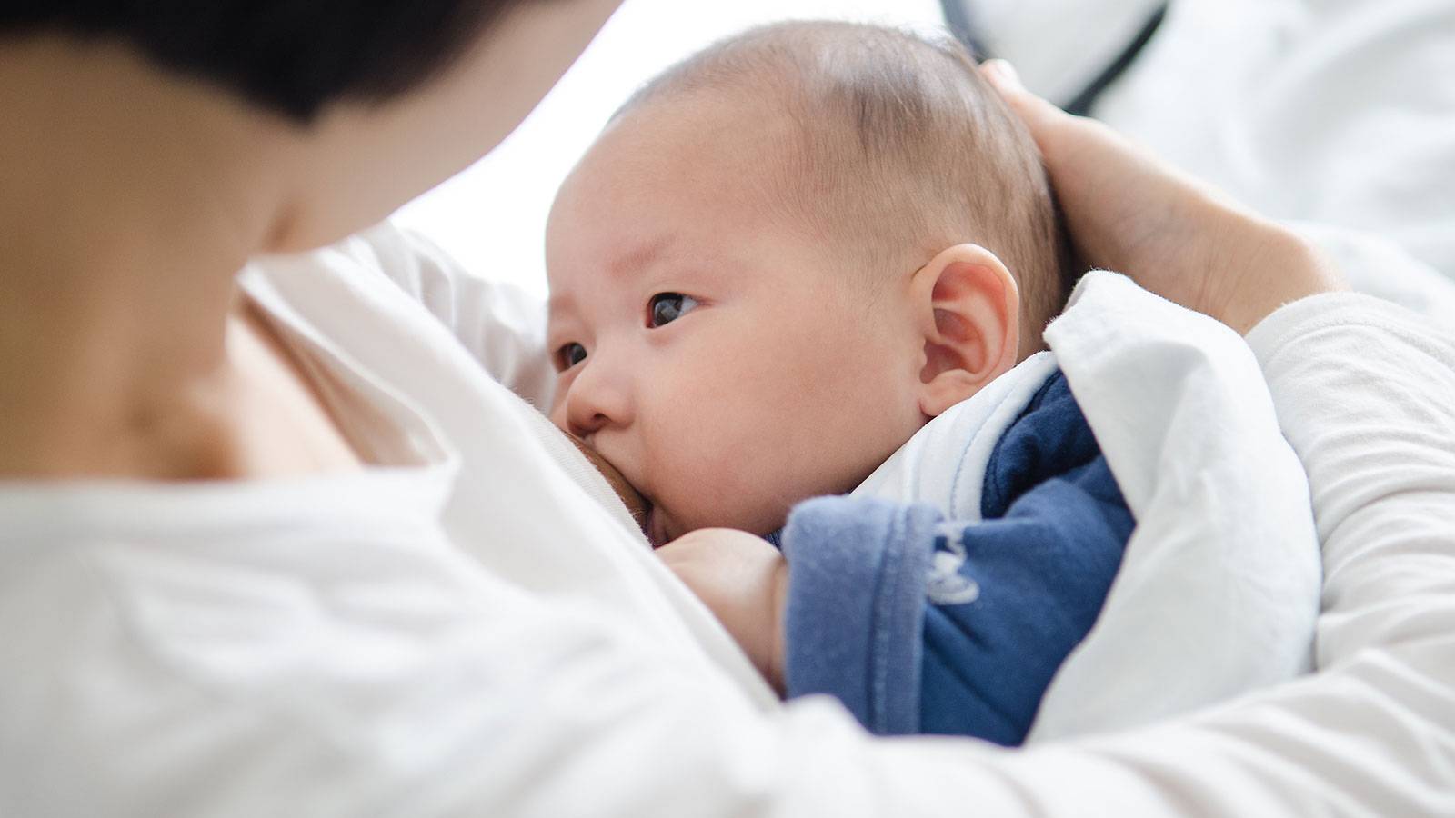 Babies-7-annoying-things-breastfeeding-babies-do-MAIN