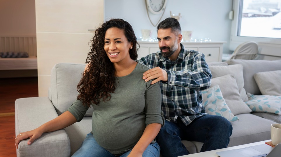 Pregnancy-12-ways-husbands-can-spoil-their-pregnant-wives-2