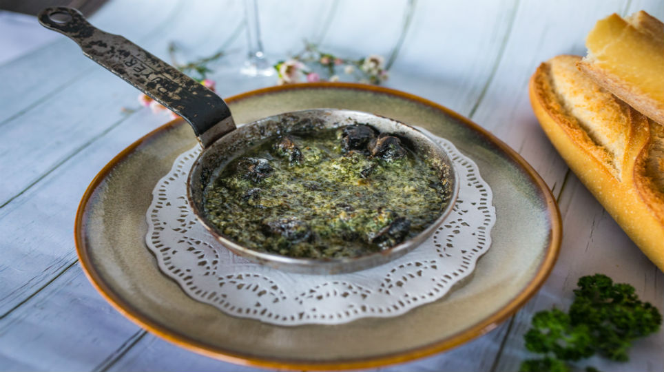 Restaurant Review - Les Bouchons - Escargots.jpg 