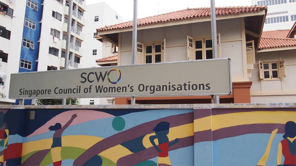 10 ways to give at Christmas — and learn what it gives your kids