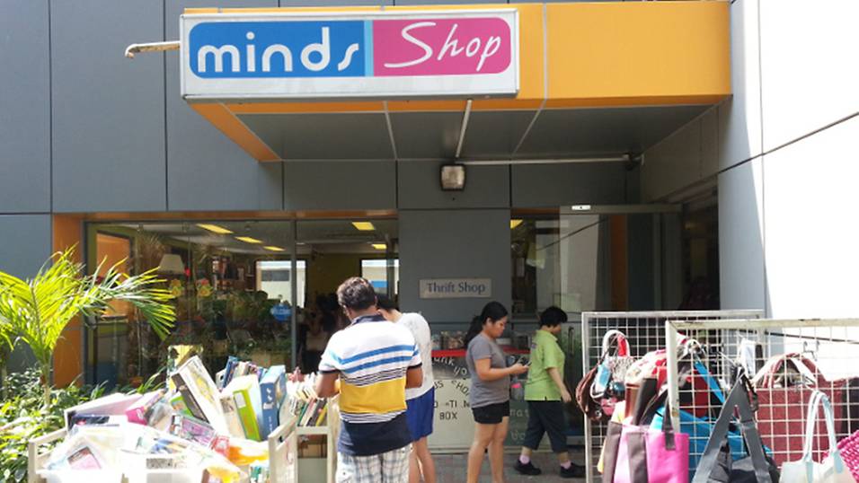 10 ways to give at Christmas — and learn what it gives your kids