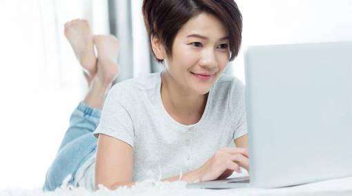 8 parenting sites and apps for busy mums