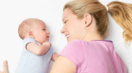 Babies-—-Track-your-baby’s-milestones-—-Communication-0-6