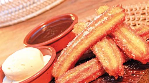 Restaurant-Reviews-Una-churros