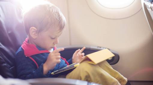 Babies-Track-your-baby's-milestones---Travelling3