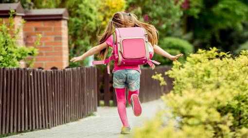 Kids-BUYER'S-GUIDE-6-best-backpacks-for-junior-MAIN