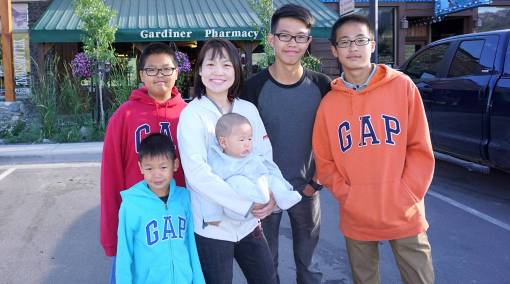 Parents-MUM-SAYS-I've-5-boys-and-I-love-it1