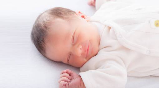 Babies-8-ways-to-help-your-baby-sleep-soundly-[Infographic]-MAIN