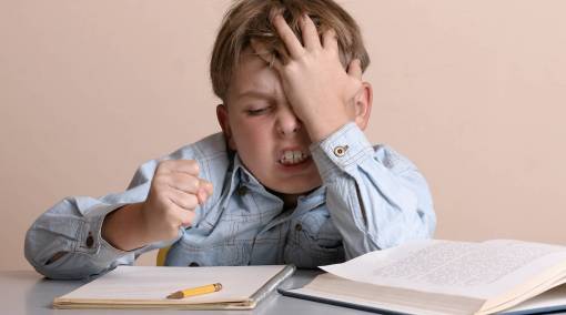Kids-6-signs-your-school-going-child-isn't-getting-enough-sleep-2